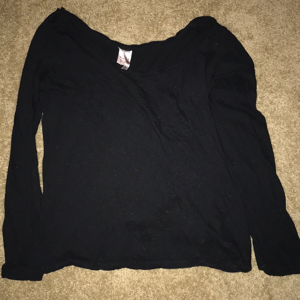 Simple black and silver specked long sleeve shirt.